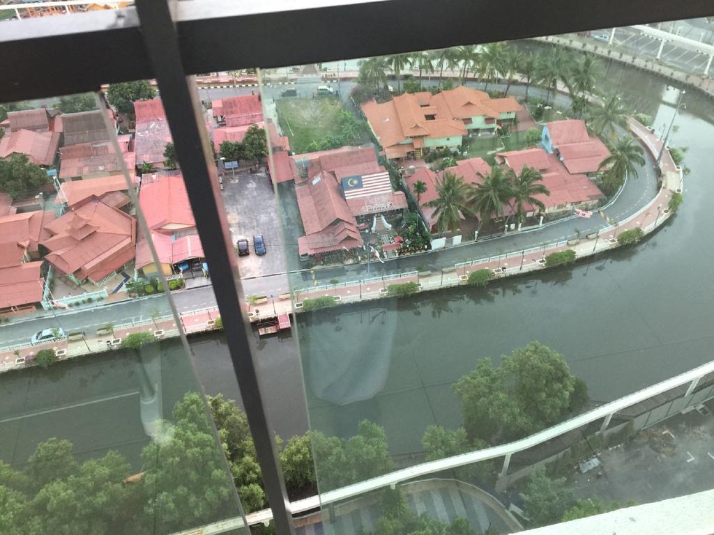 Relax & Chill At Malacca River Екстер'єр фото
